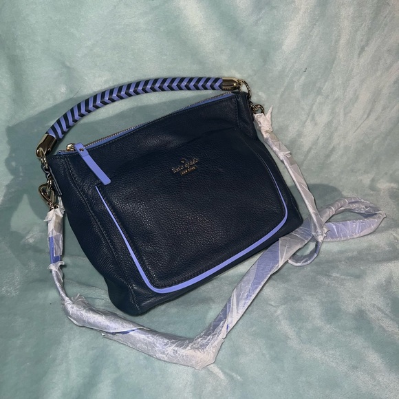 Kate Spade, new with tags, never worn, navy and periwinkle purse - Picture 2 of 6
